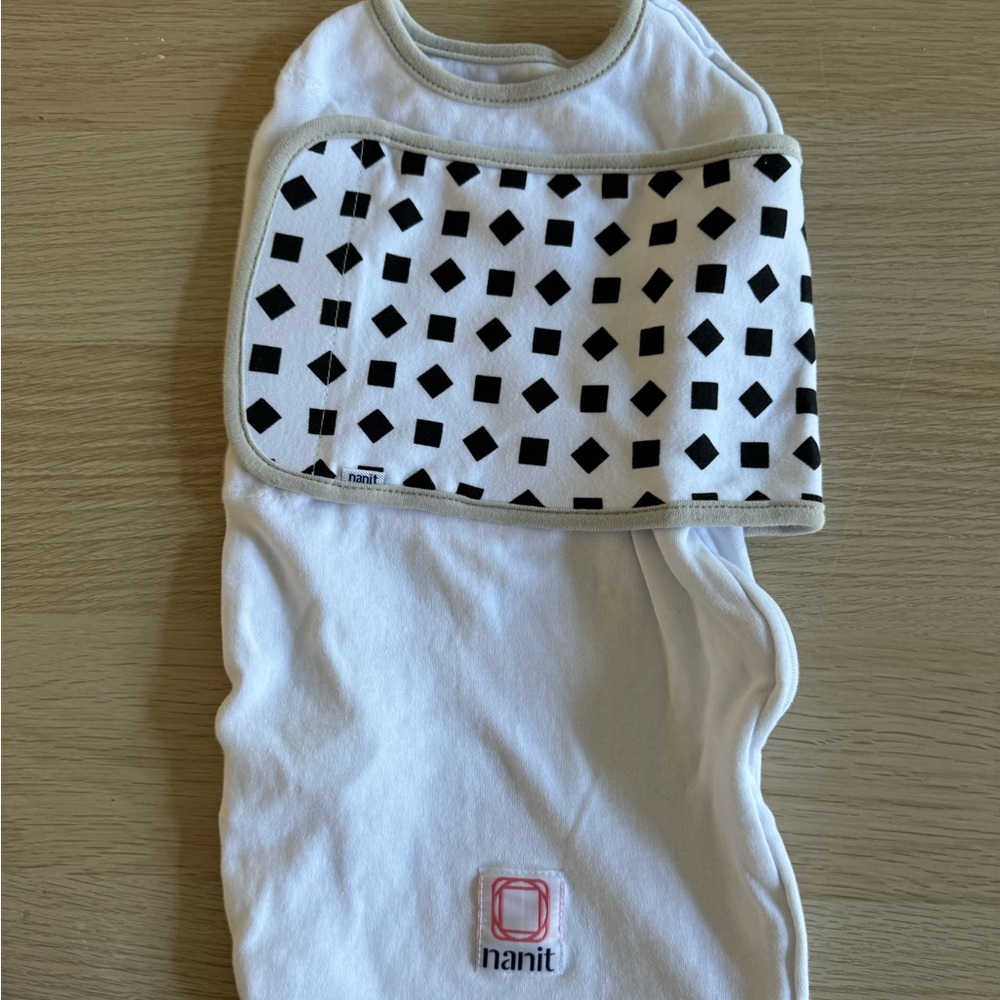 Baby swaddle brand Nanit 0-3 months NEW WITHOUT BOX